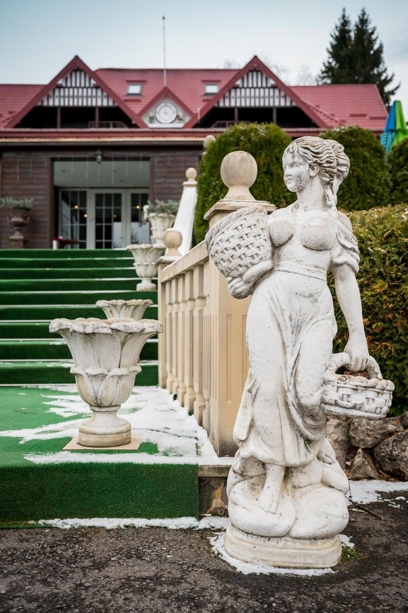 Monterai Resort Пояна-Брашов Экстерьер фото