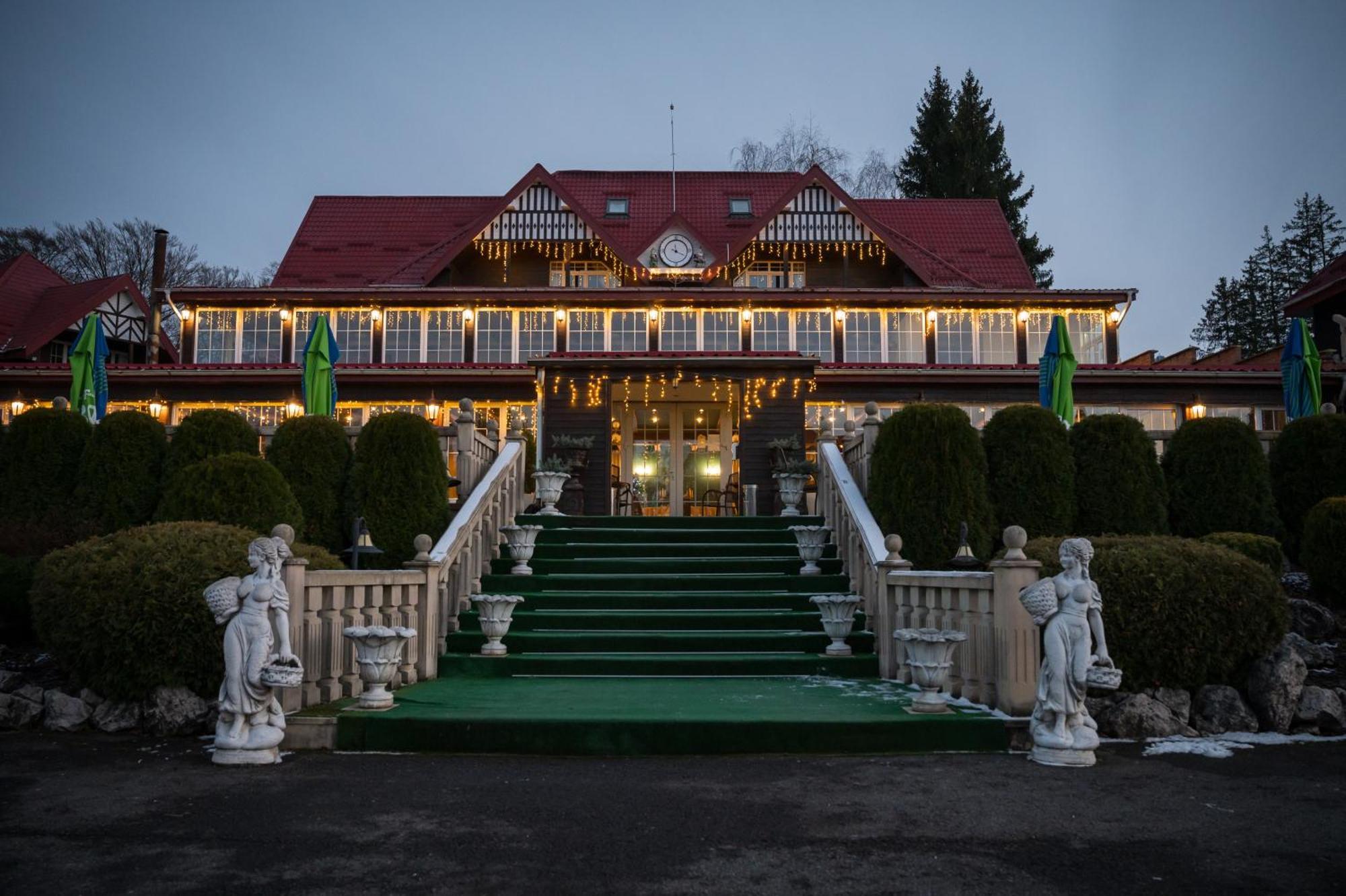 Monterai Resort Пояна-Брашов Экстерьер фото