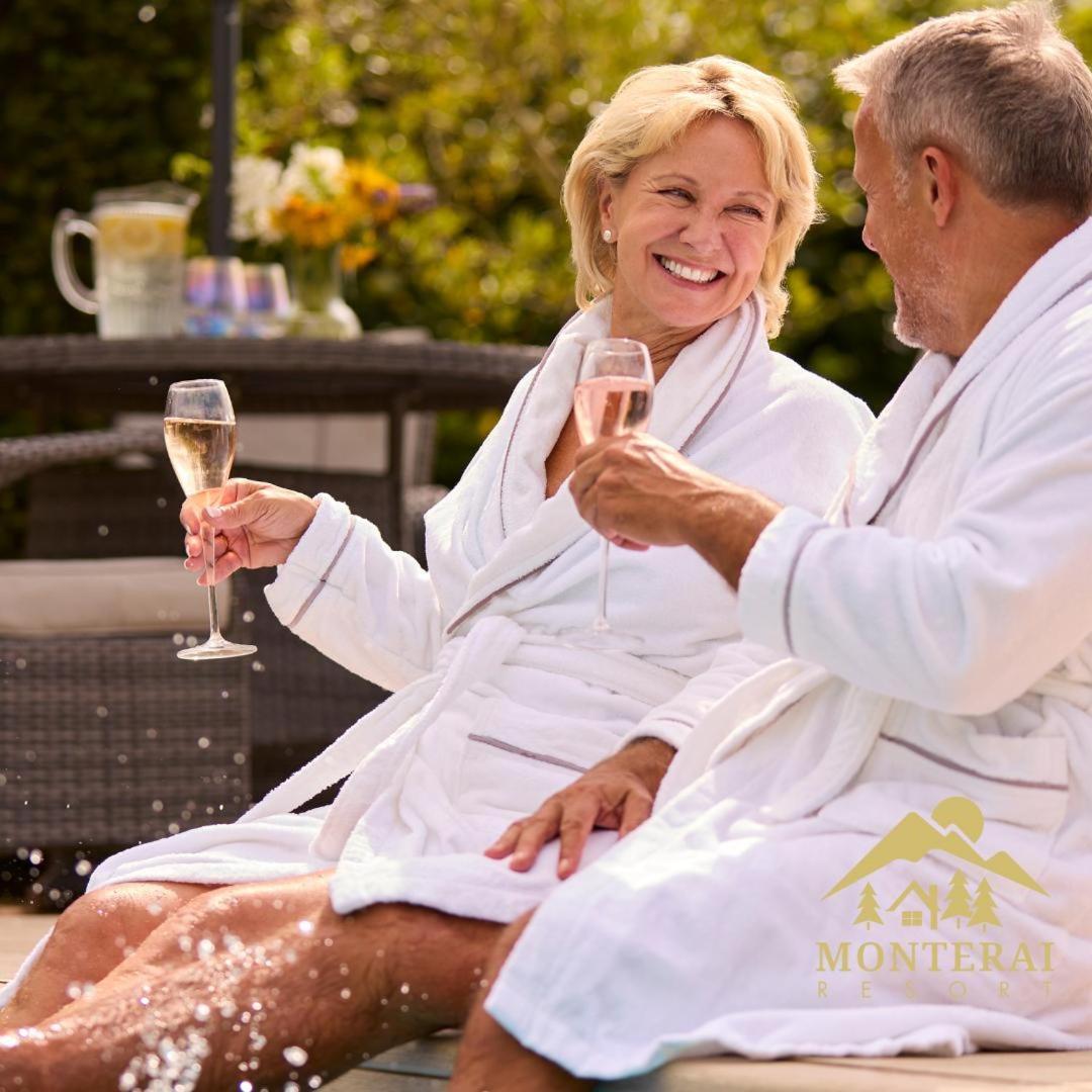 Monterai Resort Пояна-Брашов Экстерьер фото