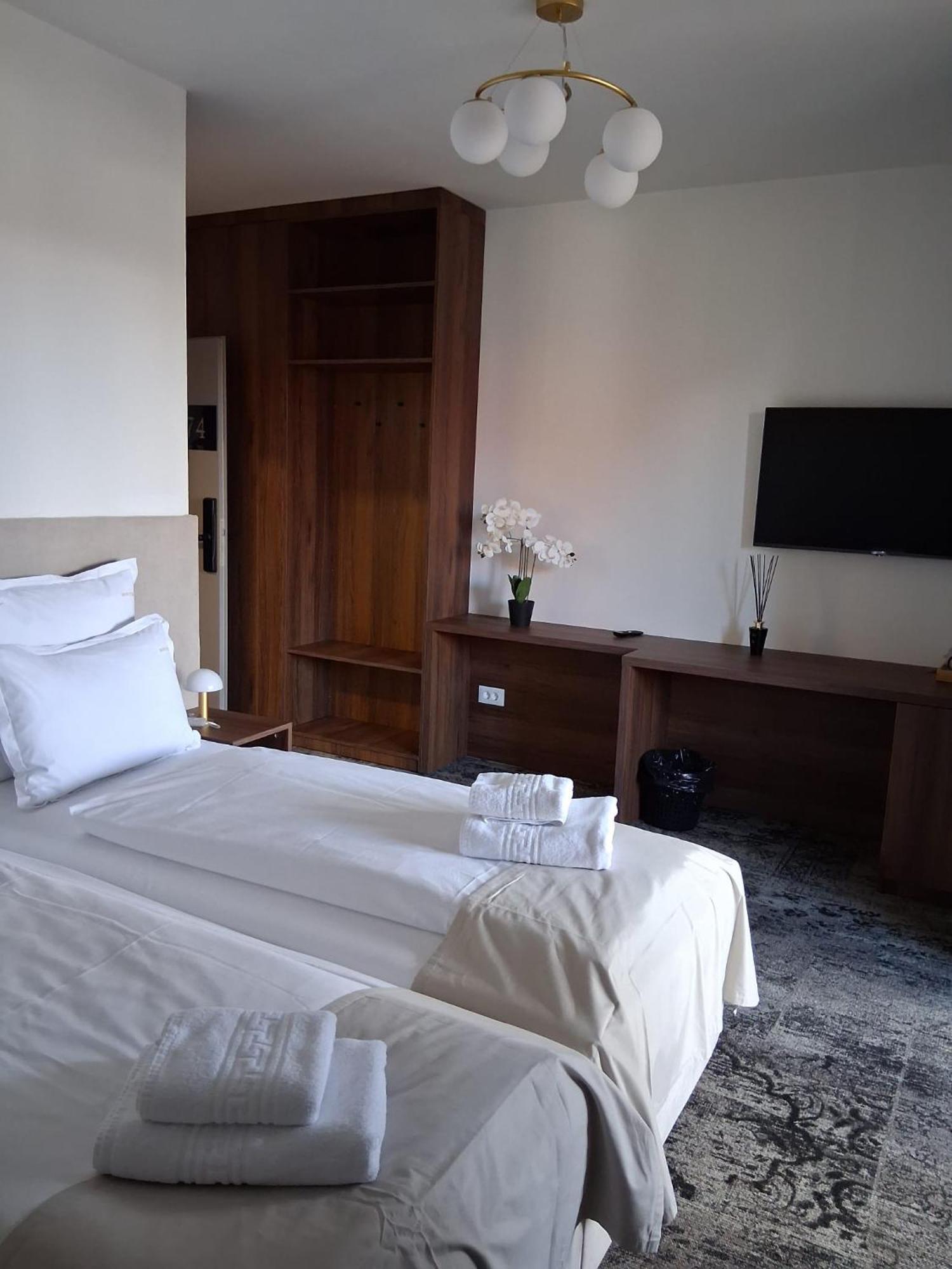Monterai Resort Пояна-Брашов Экстерьер фото