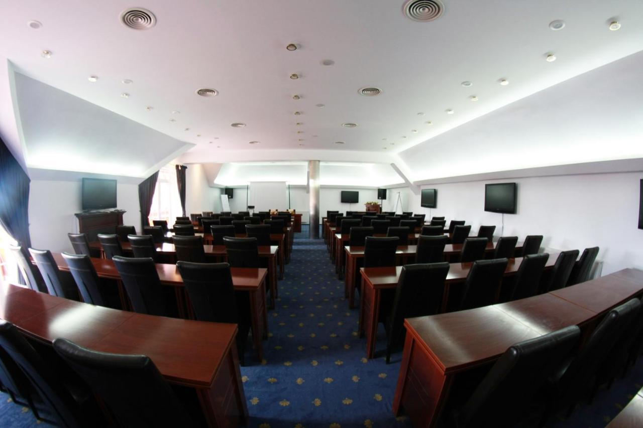 Monterai Resort Пояна-Брашов Экстерьер фото